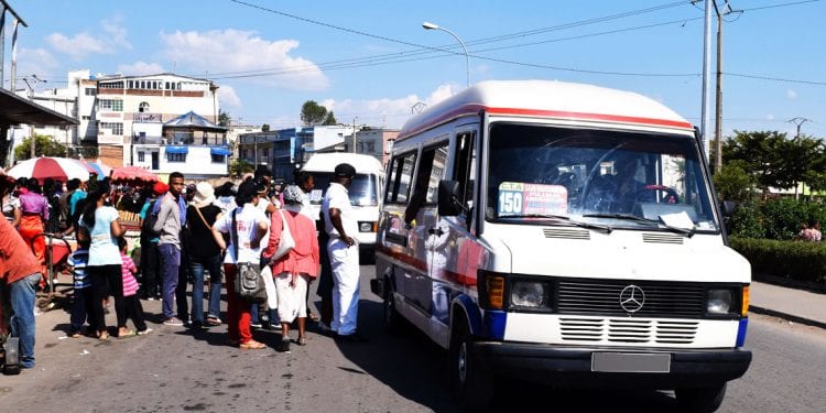TRANSPORT URBAIN : Le tarif des « taxi-be » maintenu à 400 ariary