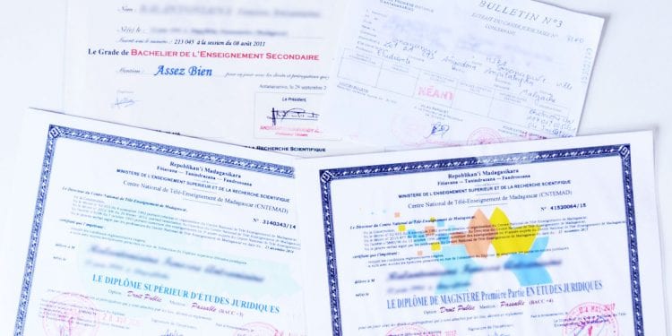 TRAVAIL ET EMPLOI : Diplôme et expériences vont de pair
