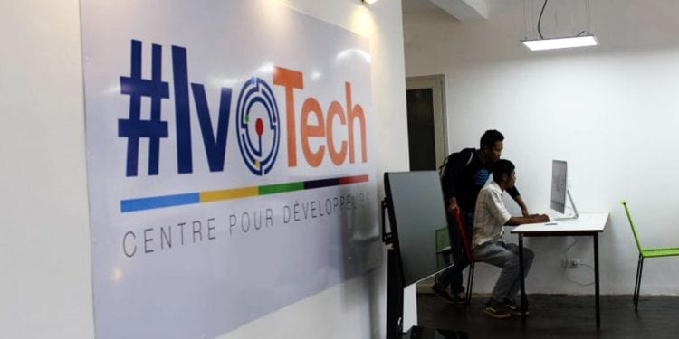EMPLOI – Quinze jeunes développeurs sur le marché du travail