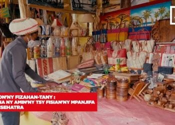Tontolon&rsquo;ny fizahan-tany : mitaraina ny amin&rsquo;ny tsy fisian&rsquo;ny mpanjifa ireo mpisehatra