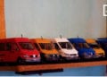 ARTISANAT – La grande passion de Fanilo pour les taxi-be en miniature