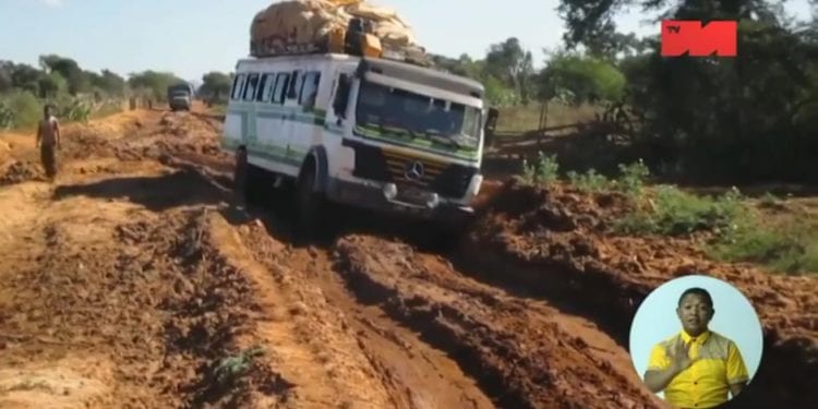 INFRASTRUCTURE – Andry Rajoelina annonce qu&rsquo;il arrête de faire de la politique si la RN13 n&rsquo;est pas réhabilitée