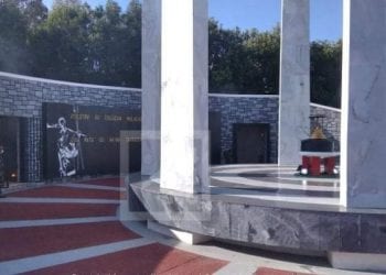 FUNERAILLES NATIONALES – L’Amiral Didier Ratsiraka rejoint au Mausolée d’Avaratr’Ambohitsaina Jean Ralaimongo, Joël Rakotomalala, Guy Sibon et des combattants nationalistes de 1947