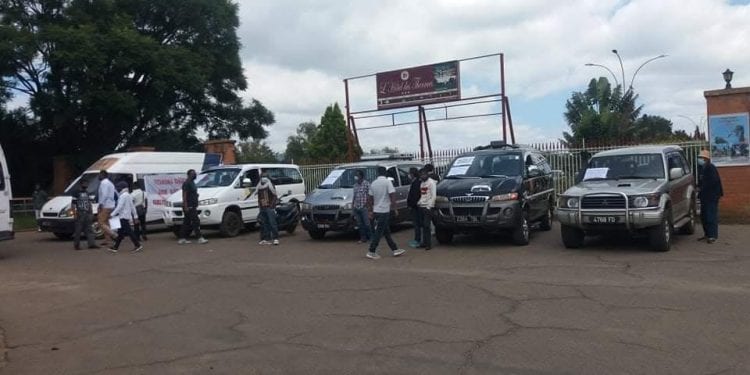 ECONOMIE – Les acteurs du tourisme d’une partie de l’axe Sud en manifestation à Antsirabe