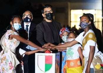 FETE NATIONALE – Le président de la République lance officiellement la célébration des festivités de l’anniversaire de l’Indépendance en allumant les lumières du stade de Mahamasina et du panneau Antananarivo