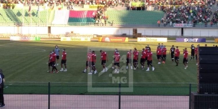 FOOTBALL – Un joueur des Barea testé positif au test de diagnostic rapide (TDR) de Covid-19 lors du contre-test réalisé à l&rsquo;arrivée en Tanzanie, selon la Fédération malgache de football