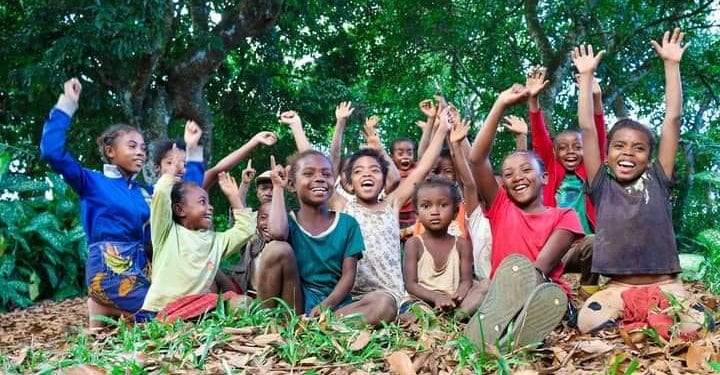 AIDE SOCIALE – Le ministère de la population plaide pour la création d’une allocation universelle pour les enfants afin de réduire les inégalités