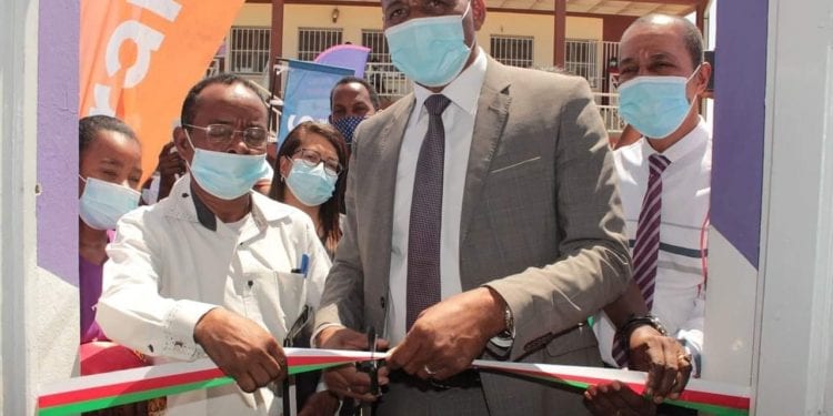 EDUCATION – Un « coin jeunes » inauguré au Collège d’enseignement général de référence de Toliara