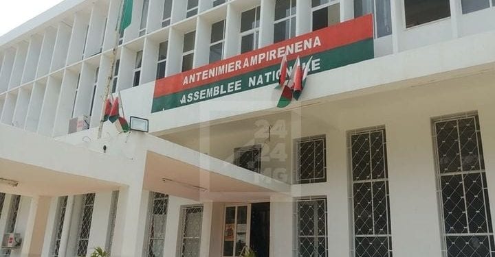 ASSEMBLEE NATIONALE – Le rapport de la Commission d’enquête parlementaire sur les activités des opérateurs en télécommunication attendu lors de deuxième session ordinaire de l’année qui s’ouvre ce mardi
