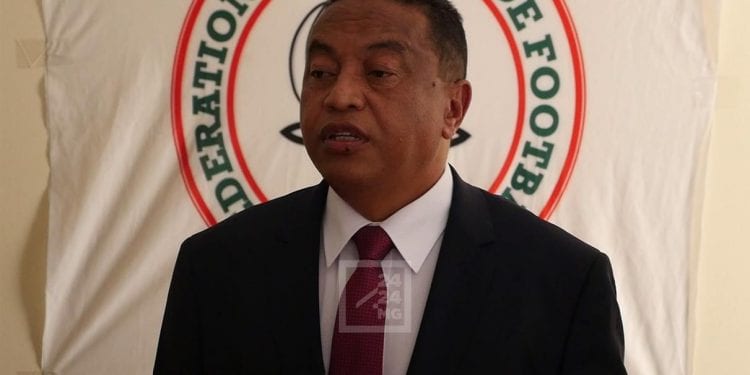 FOOTBALL- Des membres de la Fédération malgache de football et ceux des ligues annoncent la destitution de Raoul Arizaka Rabekoto