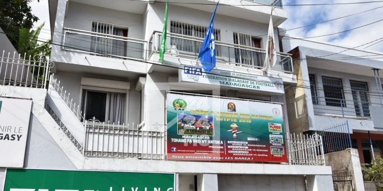 SPORTS – Bras de fer relancé au sein de la Fédération malgache de football (FMF) à l’approche des matchs des Barea en attendant les décisions des instances internationales du football