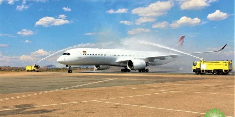TRANSPORT – Air Mauritius affirme attendre les décisions officielles du gouvernement malgache sur la suspension des vols en provenance de l’île Maurice alors que les cas flambent sur l’île Maurice avec 1.277 cas confirmés positifs et 85 décès en une semaine