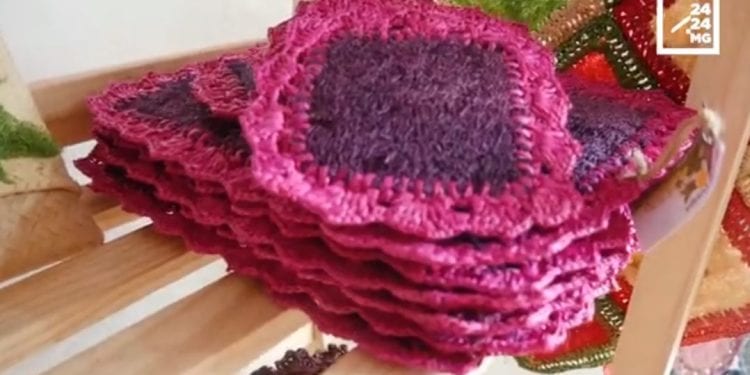 ARTISANAT – Le luffa, une source d’inspiration et de revenus pour les artisans aux mains vertes