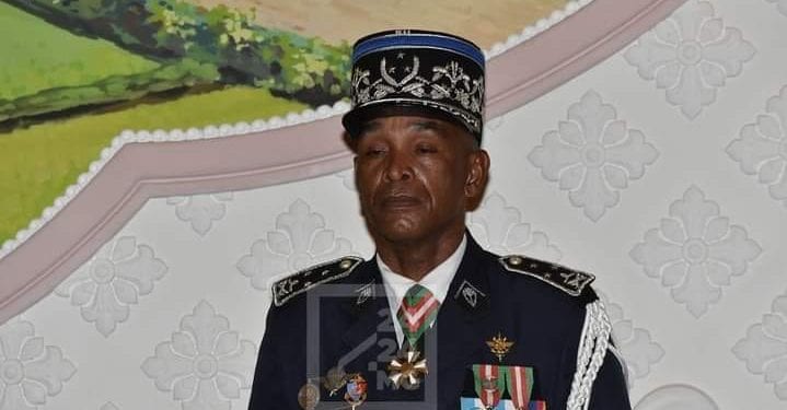 RECONNAISSANCE – Serge Gellé promu général de corps d’armée, Jimmy Laitsara Andrianarison élevé au grade de sous-lieutenant, l’ordre de mérite pour le pêcheur Zamby et ses pairs