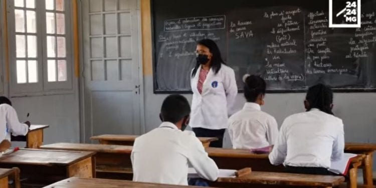 EDUCATION – Quand les écoles s’adaptent à la réalité