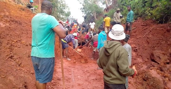 TRANSPORT FERROVIAIRE – Le train de secours envoyé sur la ligne Fianarantsoa – Côte Est ramené d’urgence à Fianarantsoa en prévision des impacts du cyclone tropical intense Emnati