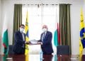 TELECOMMUNICATION – Les autorités envisagent d’implanter des pylônes et des câbles optiques aériens à Antananarivo pour connecter tous les bâtiments publics de l’Etat