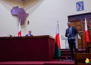 TERRITOIRE – L&rsquo;heure n&rsquo;est plus au marchandage sur les îles éparses, déclare Richard Randriamandrato en marge de la passation de service au ministère des affaires étrangères.