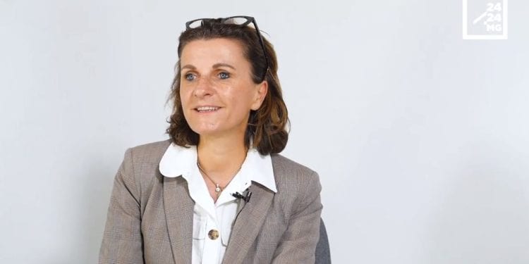 PLAYERS – EPISODE 3 Jonathan Ranjatoelina de ESCM Business School reçoit Bénédicte Favre de Figs Education