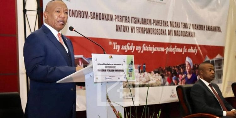 ADMINISTRATION – Le Premier ministre Christian Ntsay insiste sur l’urgence de la mise en place de la décentralisation émergente
