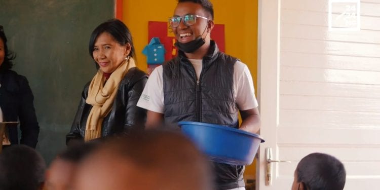 NY ANDO RAKOTO PIERRE, BENEVOLE – « J’invite ceux qui ont reçu à donner en retour »