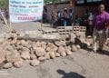 COMMERCE – La route entre Sambava et Andapa barrée par des planteurs de vanille en colère, l’organe mixte de conception de la région mène une mission de négociation auprès des paysans pour rétablir la circulation