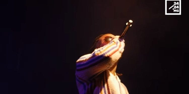 MUSIQUE – Kalash mitraille le Palais des sports avec ses mots