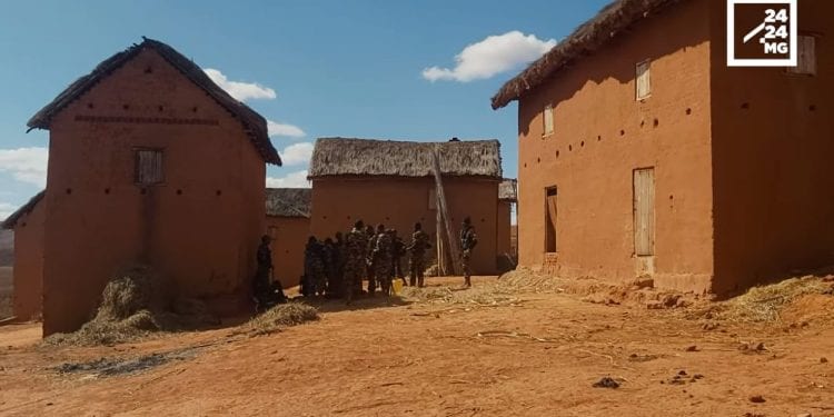 INSECURITE – Le village d’Ambohitriniandriana à Ambolotarakely Ankazobe déserté après le meurtre de 32 personnes