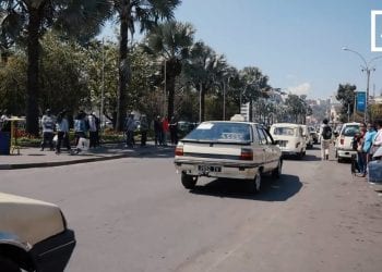 MOBILITÉ – La rivalité entre taxis et taxis-motos se poursuit dans la capitale.