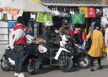 TRANSPORT URBAIN – Le conseil municipal d’Antananarivo rejette une nouvelle fois la légalisation des taxis-motos dans la capitale.