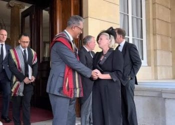 HOMMAGE – Richard Randriamandrato à Londres pour assister aux funérailles de la Reine Elisabeth II