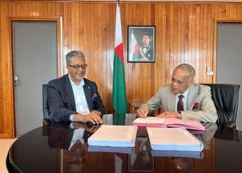 DIPLOMATIE – Le général Richard Rakotonirina réaffirme la volonté de la Grande île de ramener dans son giron les îles Eparses, lors de sa prise de fonction à la tête du ministère des Affaires étrangères, ce mardi.