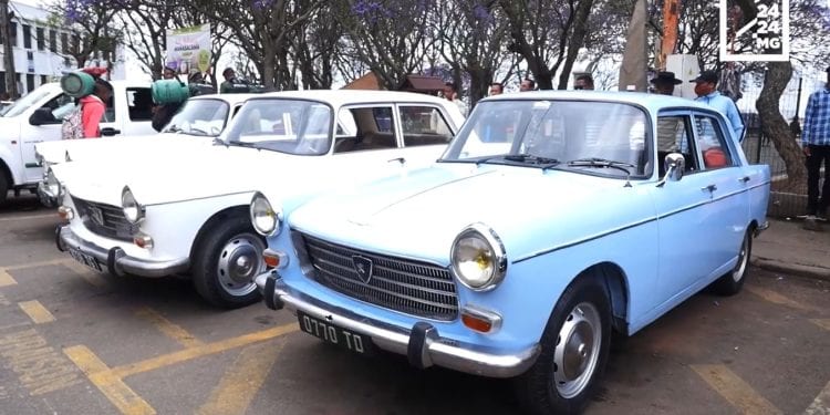 AUTO – Pour l&rsquo;amour de la 404 de la marque au Lion