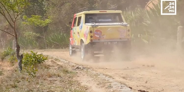AUTOMOBILE – En vadrouille avec Karenjy