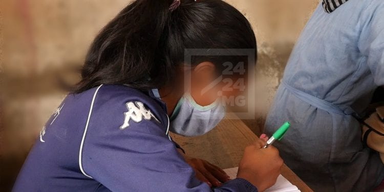 SANTE PUBLIQUE – Retour du masque obligatoire dans certaines écoles suite à la hausse des cas de Covid-19