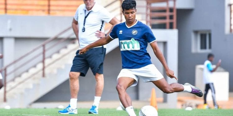 FOOTBALL – Rado Mbolasoa Andrininosy s’envole finalement pour l’Algérie afin de rejoindre les Barea A’ au Chan