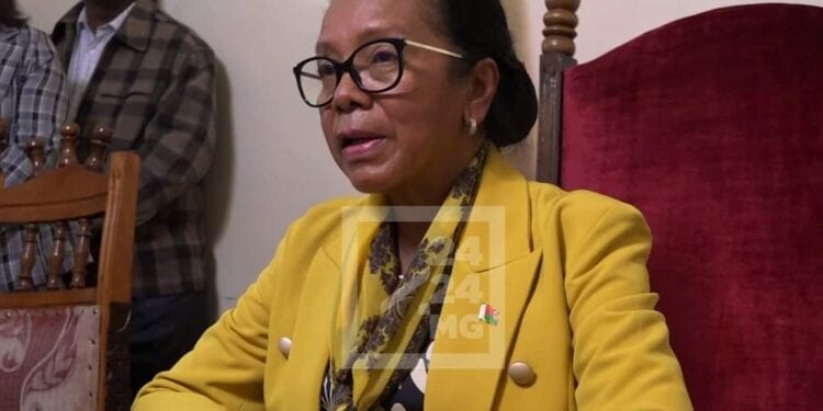 ADMINISTRATION – Aucune motion de censure dans l’immédiat, selon Christine Razanamahasoa