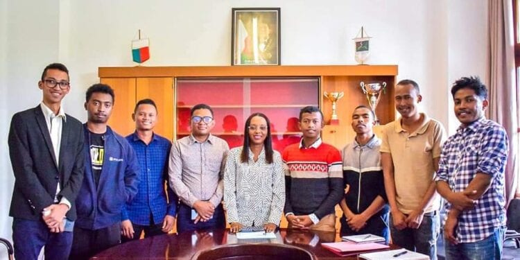 ENSEIGNEMENT SUPÉRIEUR – Les dirigeants des associations d&rsquo;étudiants de l&rsquo;Université d&rsquo;Antananarivo reçue par la Professeure Béatrice Assoumacou