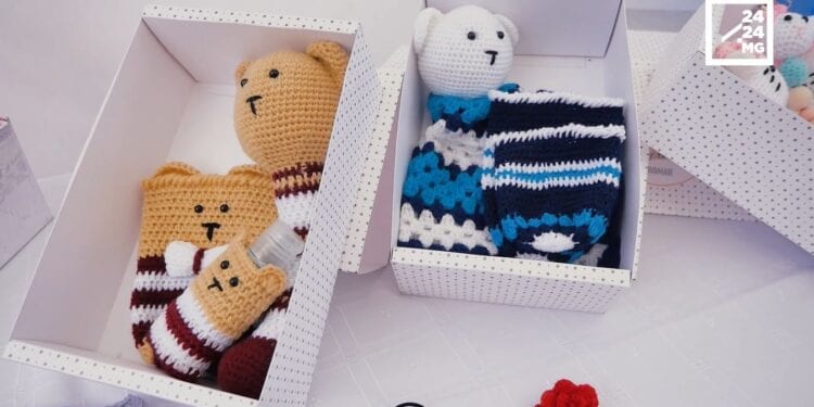 MAISON – Des doudous et des accessoires au crochet pour maman et bébé