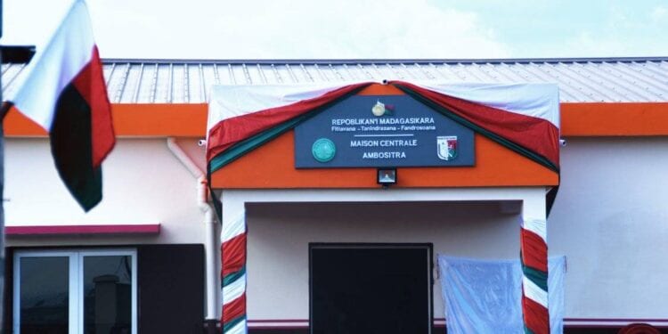 DROITS DE L&rsquo;HOMME – Une prison plus confortable et plus moderne inaugurée à Ambositra