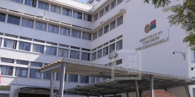 DETTES PUBLIQUES – 15 conventions de prêts d’un montant total de 837,38 millions de dollars conclues par l’Etat malgache en 2022