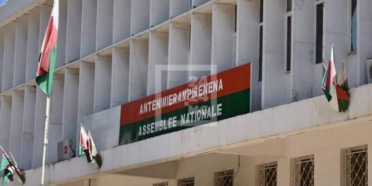 ASSEMBLÉE NATIONALE – Le code minier et la loi sur les investissements à Madagascar en adoption à l’Assemblée nationale dès la semaine prochaine
