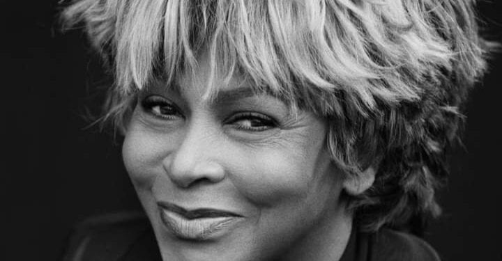 NÉCROLOGIE – La star Tina Turner rejoint le firmament