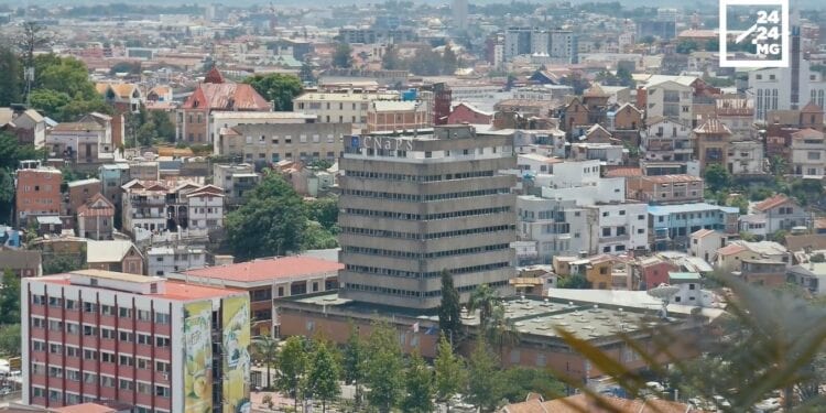 ADMINISTRATION – Quand la Confédération des travailleurs de Madagascar demande la réouverture de la Cnaps, fermée par les agents en grève
