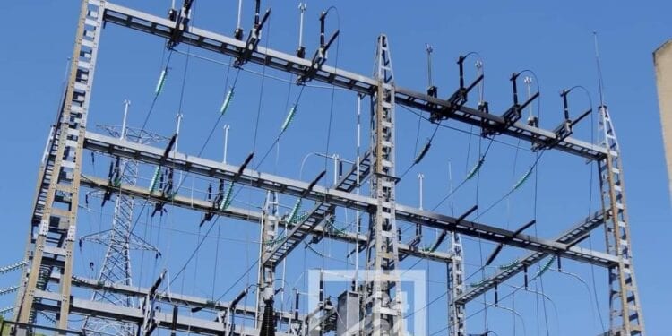 ELECTRICITE – Les coupures nocturnes de l&rsquo;électricité sur le réseau interconnecté d&rsquo;Antananarivo dues à l&rsquo;étiage et à la diminution du nombre des camions transportant le fuel lourd pour la Jirama, selon une source auprès de la Jirama