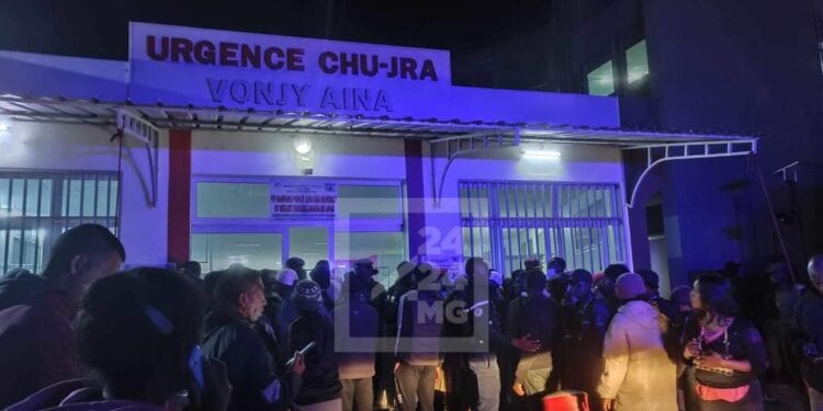DRAME – Au moins 12 morts et 80 blessés suite à la bousculade à l&rsquo;entrée de Mahamasina 