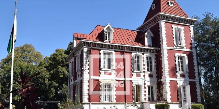 La HCC autorise le gouvernement collégial à démettre et à remplacer les ministres « en cas de démission, de faute grave, de crime ou délit, ou de défaillance manifeste » 