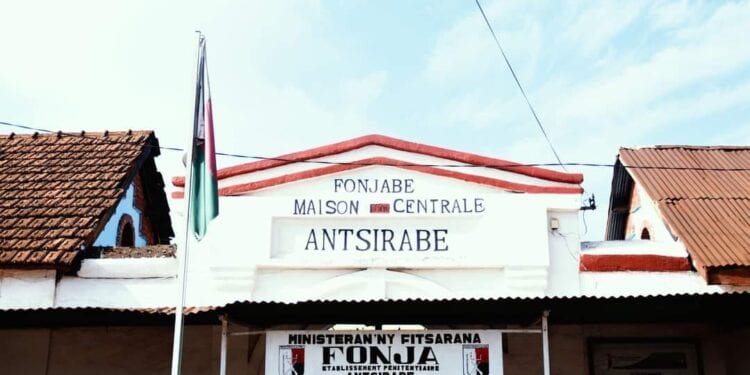 ADMINISTRATION PENITENTIAIRE – Plus de 43% des détenus à la maison centrale d’Antsirabe en attente de jugement