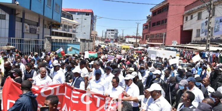 DIFFEREND PRE-ELECTORAL- Le collectif des candidats à la présidentielle lance un appel pour des manifestations à Antananarivo et en provinces pour ce samedi