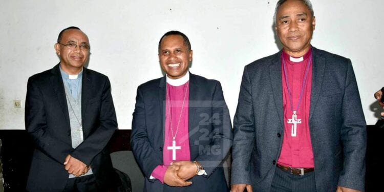 Le FFKM affirme l’engagement des discussions avec les 13 candidats dont Andry Rajoelina dans sa médiation